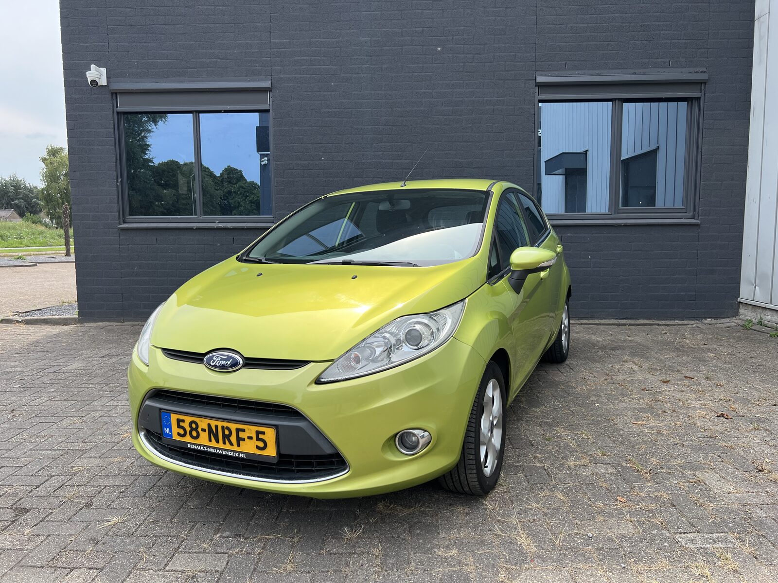 Ford Fiesta 1.25 — foto 2
