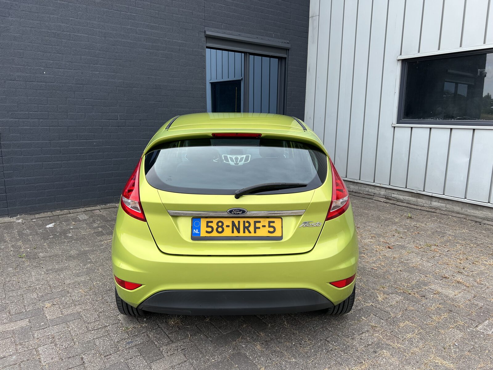 Ford Fiesta 1.25 — foto 9